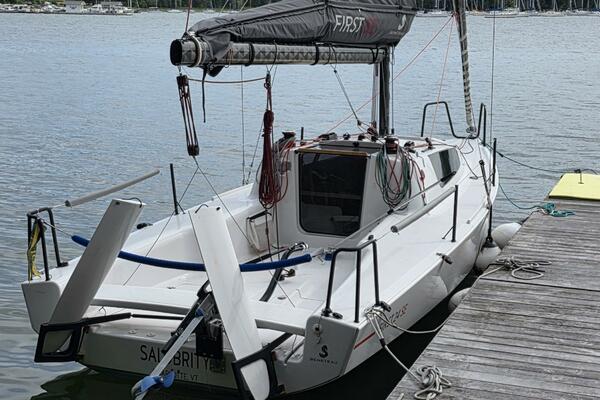 Salubrity 24ft Beneteau Yacht For Sale