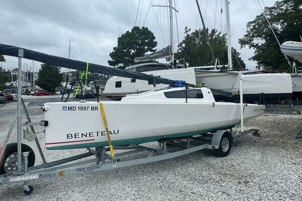 Beneteau F24 SE Yacht For Sale