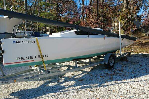 Beneteau F24 SE Yacht For Sale