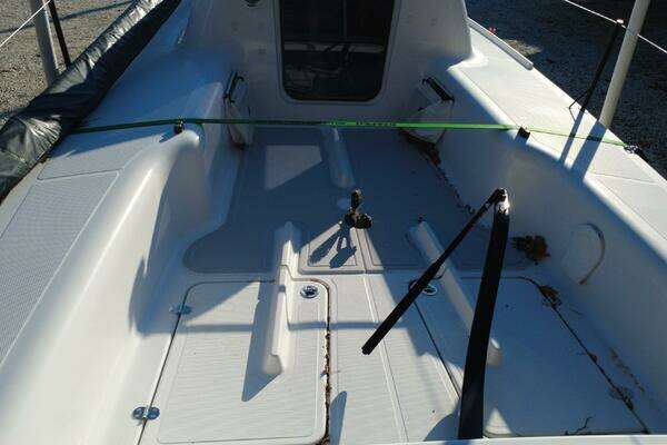 Beneteau F24 SE Yacht For Sale