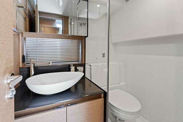 2025 Prestige 460 Flybridge - Sistership