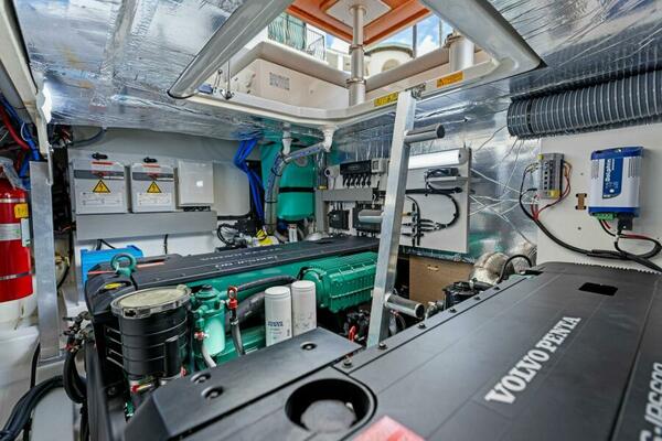 2025 Prestige 460 Flybridge - Sistership