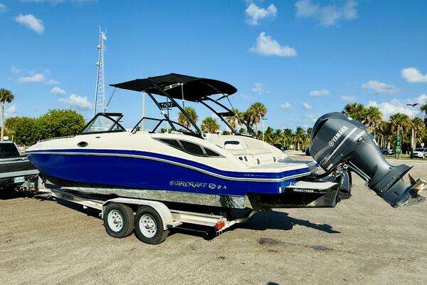 Photo of the 2015 Starcraft Crossover 250 SCX OB