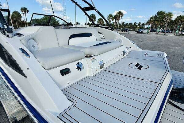 Photo of the 2015 Starcraft Crossover 250 SCX OB