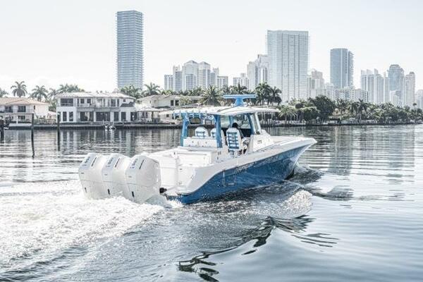 42ft HCB Yacht For Sale