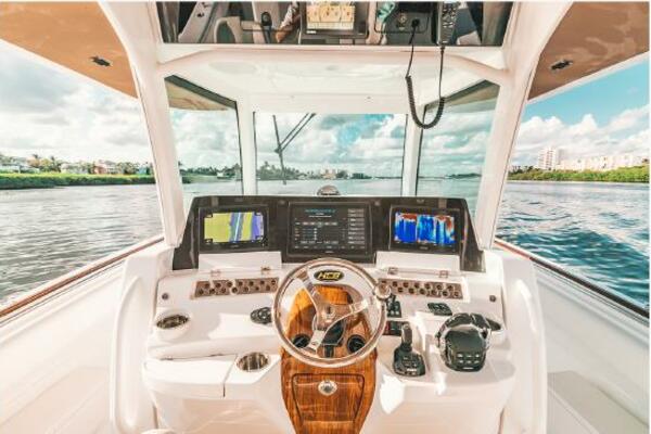 42ft HCB Yacht For Sale