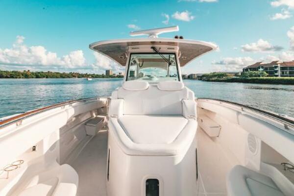 42ft HCB Yacht For Sale