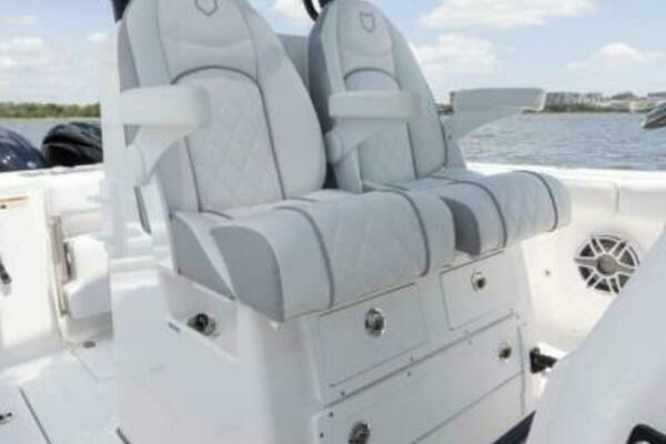 28ft Sea Fox Yacht For Sale