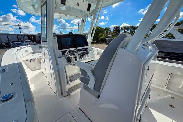 28ft Sea Fox Yacht For Sale