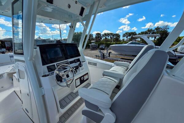 28ft Sea Fox Yacht For Sale