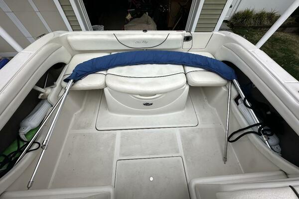 21ft Sea Ray Yacht For Sale