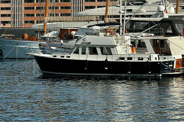 Photo of the 1997 Sabre SABRELINE 474 Trawler "PAPYRUS"