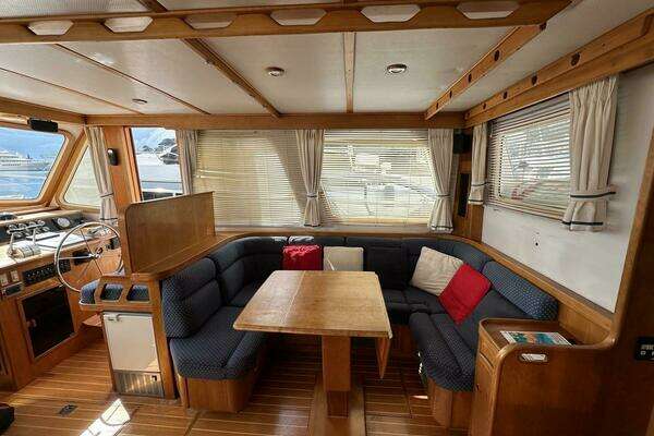 Photo of the 1997 Sabre SABRELINE 474 Trawler "PAPYRUS"