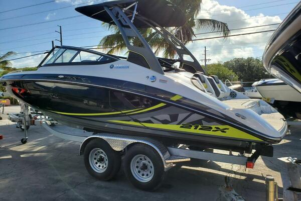 SWEET AND SOUR 21ft Yamaha Boats Yacht For Sale