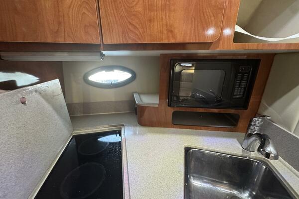 37ft Larson Yacht For Sale