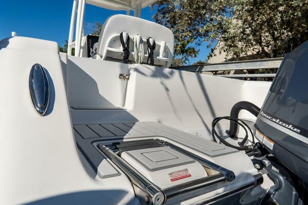 230 CC Adventure 23ft Tidewater Yacht For Sale