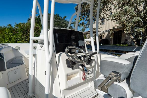 230 CC Adventure 23ft Tidewater Yacht For Sale