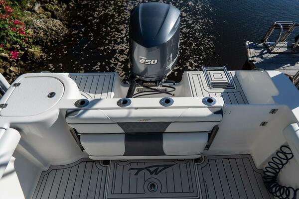 230 CC Adventure 23ft Tidewater Yacht For Sale