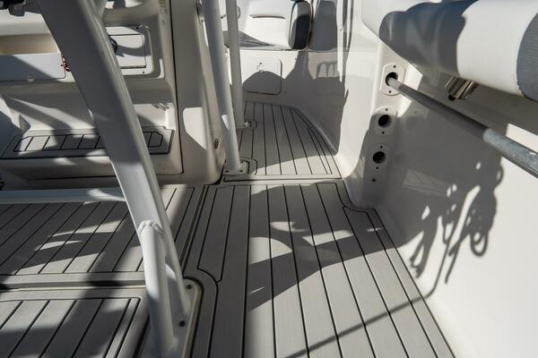 230 CC Adventure 23ft Tidewater Yacht For Sale