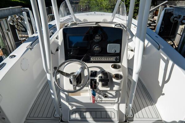 230 CC Adventure 23ft Tidewater Yacht For Sale