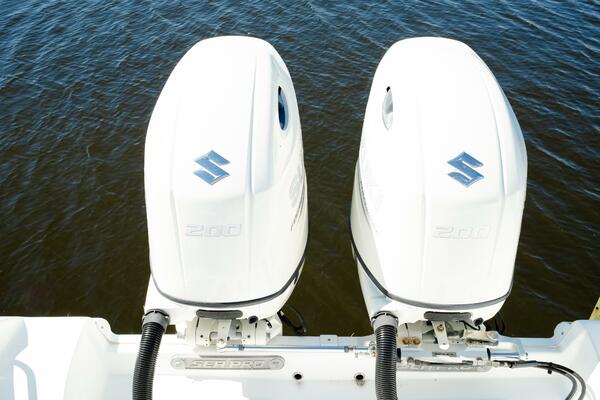 259 CC 25ft Sea Pro Yacht For Sale