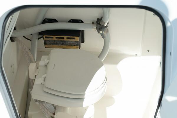 259 CC 25ft Sea Pro Yacht For Sale