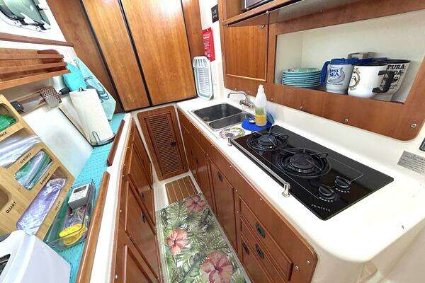 PDQ 34 Power Catamaran Yacht For Sale