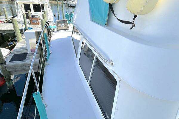 PDQ 34 Power Catamaran Yacht For Sale