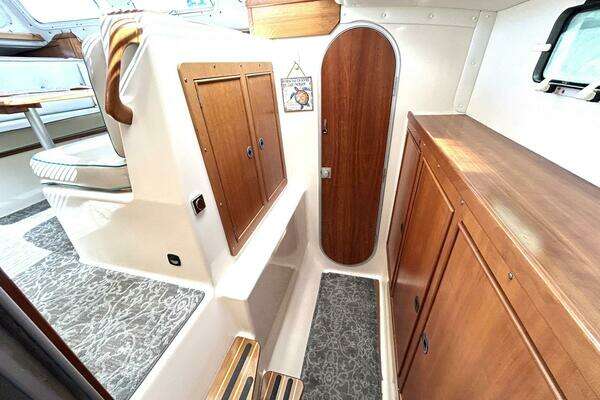 PDQ 34 Power Catamaran Yacht For Sale