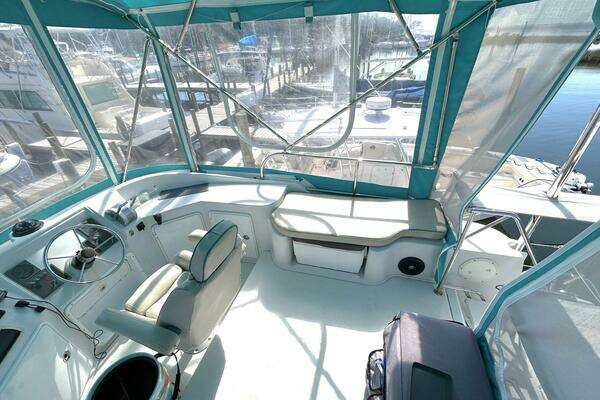 PDQ 34 Power Catamaran Yacht For Sale