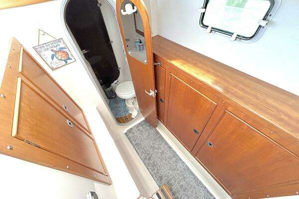 PDQ 34 Power Catamaran Yacht For Sale