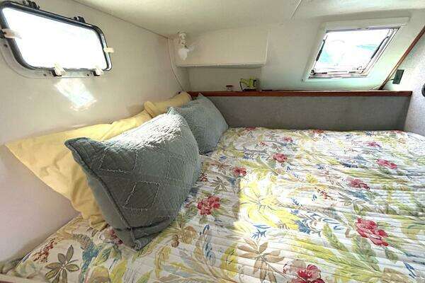 PDQ 34 Power Catamaran Yacht For Sale