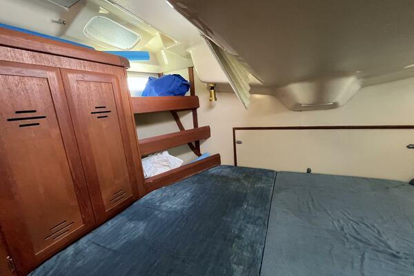 Heph Ze Bah 37ft Hunter Yacht For Sale