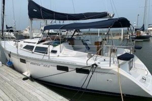 Heph Ze Bah 37ft Hunter Yacht For Sale