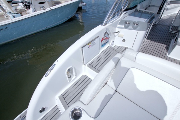 Ship Faced 35ft Formula Yacht For Sale