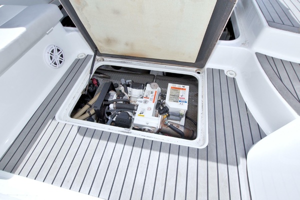 Ship Faced 35ft Formula Yacht For Sale