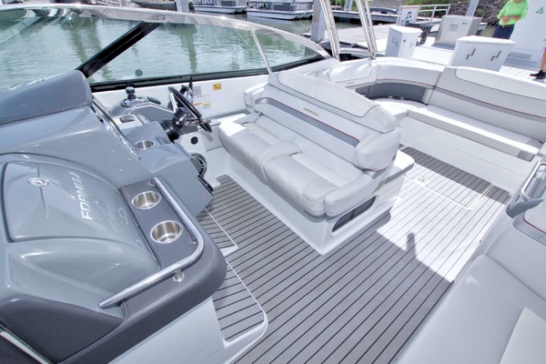 Ship Faced 35ft Formula Yacht For Sale
