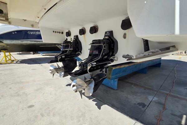 Ship Faced 35ft Formula Yacht For Sale