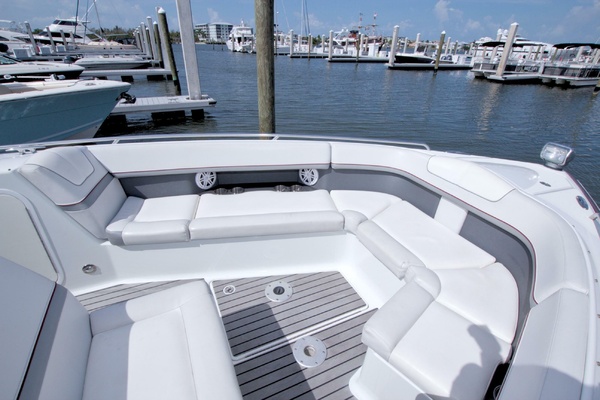 Ship Faced 35ft Formula Yacht For Sale