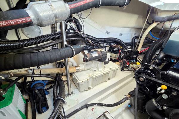 Ship Faced 35ft Formula Yacht For Sale