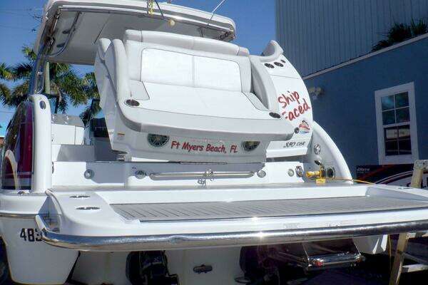 Formula 350 Crossover Bowrider Yacht For Sale