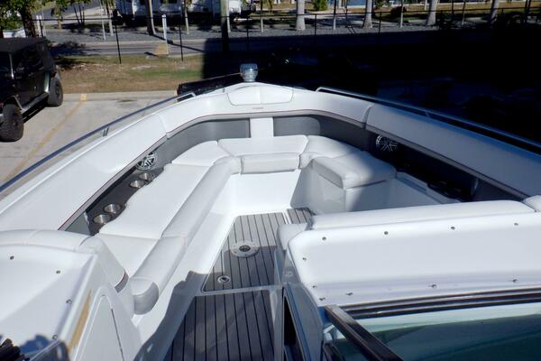 Ship Faced 35ft Formula Yacht For Sale