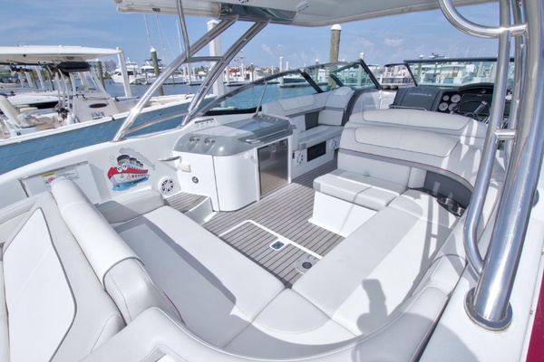 Ship Faced 35ft Formula Yacht For Sale