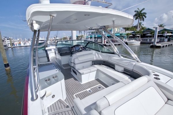 Ship Faced 35ft Formula Yacht For Sale