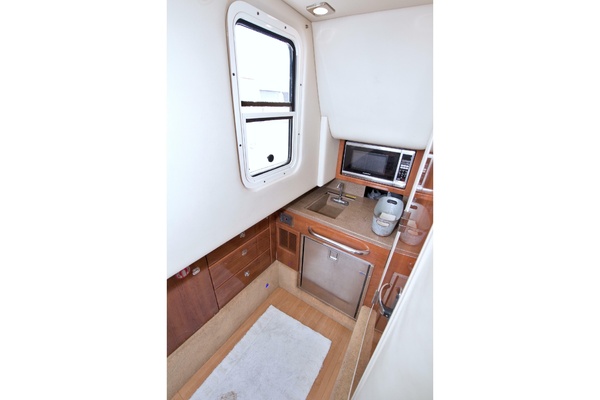 Ship Faced 35ft Formula Yacht For Sale