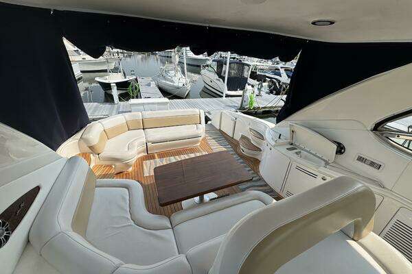 Sea Ray 540 Sundancer Yacht For Sale