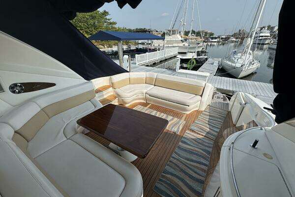 Sea Ray 540 Sundancer Yacht For Sale