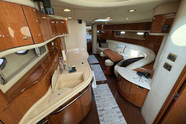 Sea Ray 540 Sundancer Yacht For Sale