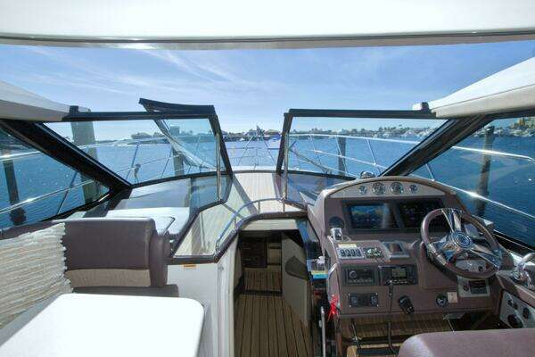 Regal 46 Sport Coupe Yacht For Sale