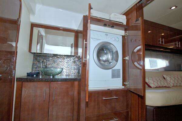 Regal 46 Sport Coupe Yacht For Sale